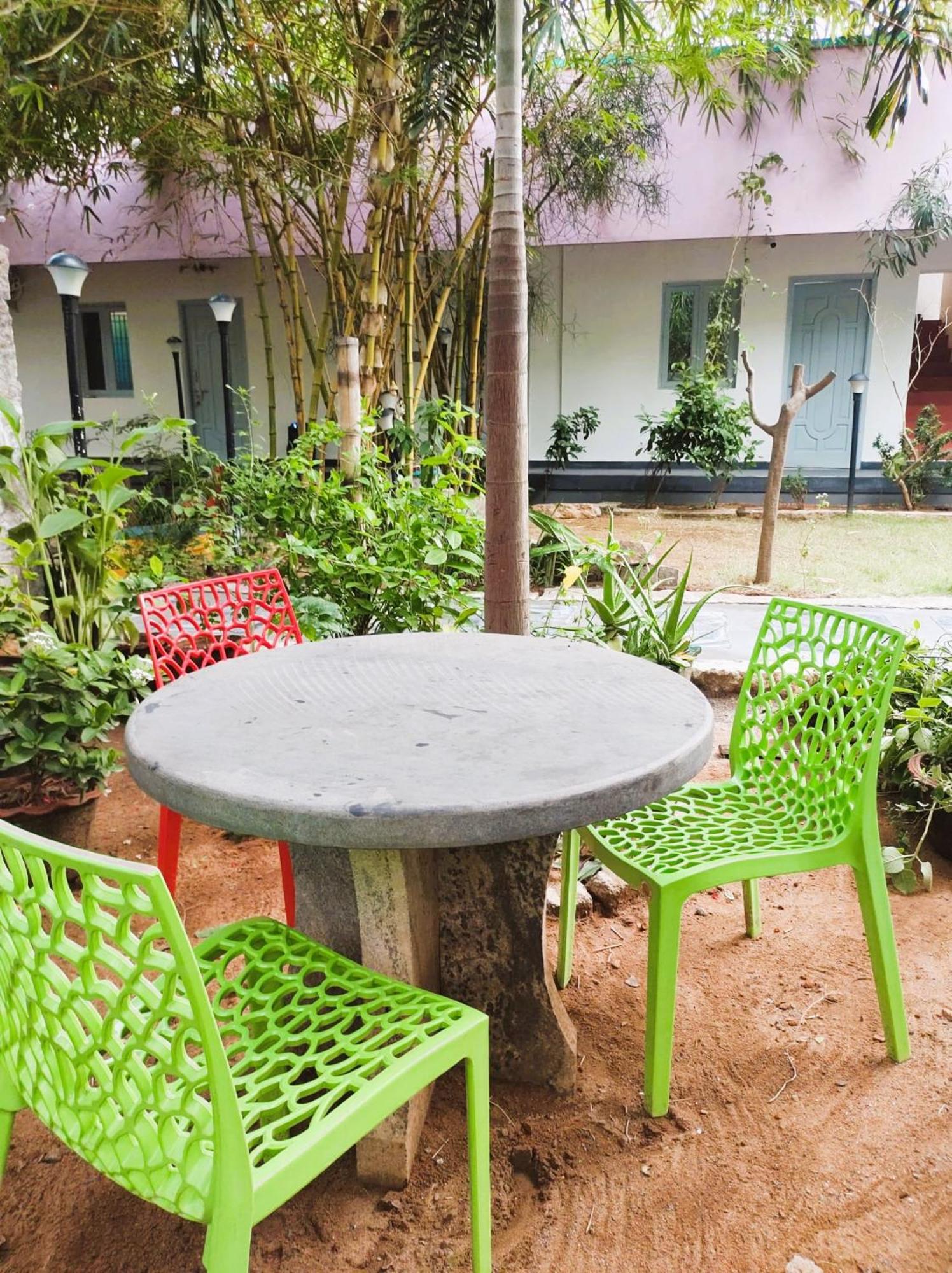 The Well Beach Side Guest House Auroville Kültér fotó